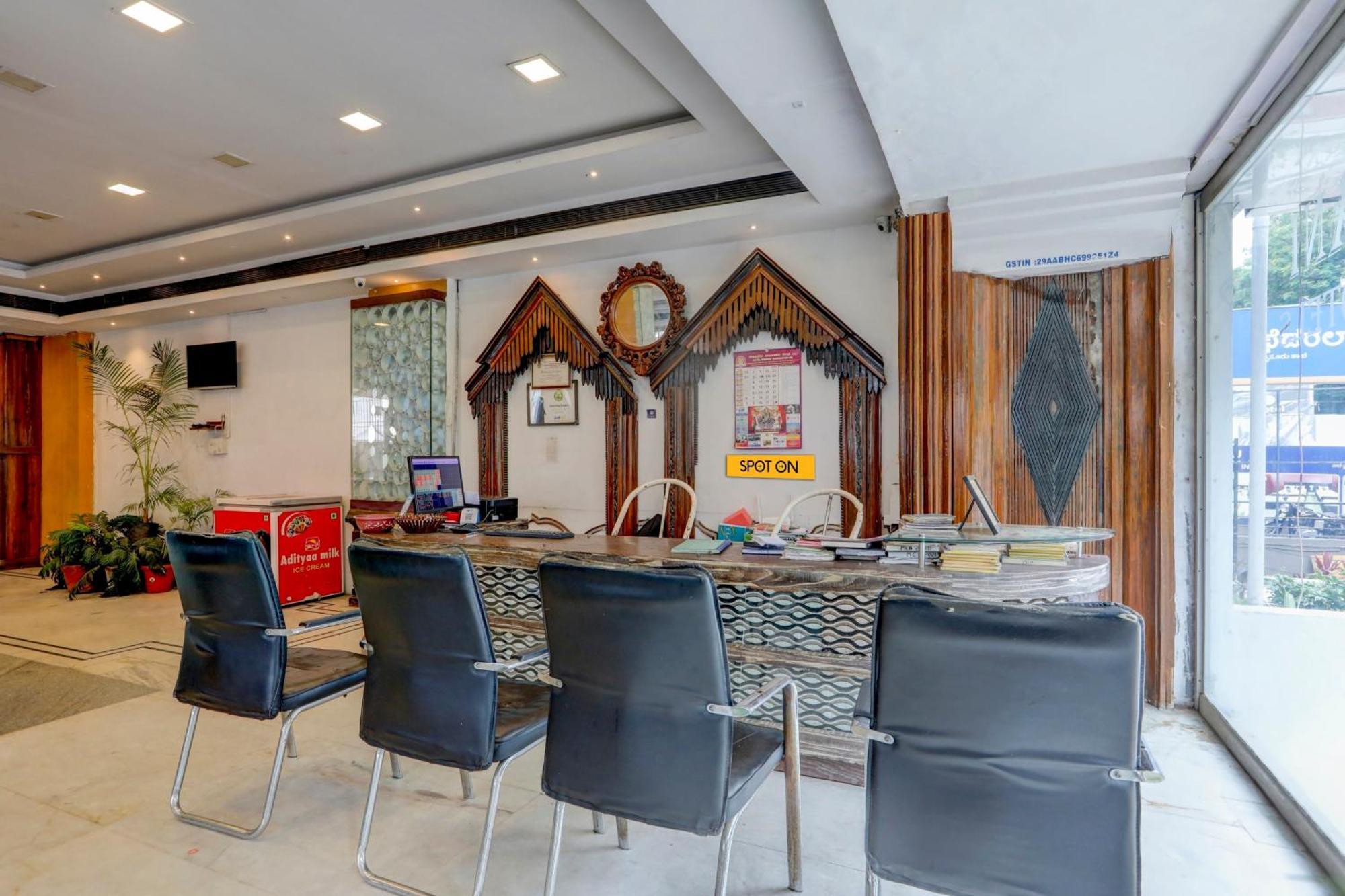 Hotel O Rajdhani Group Of Hotels マイソール エクステリア 写真